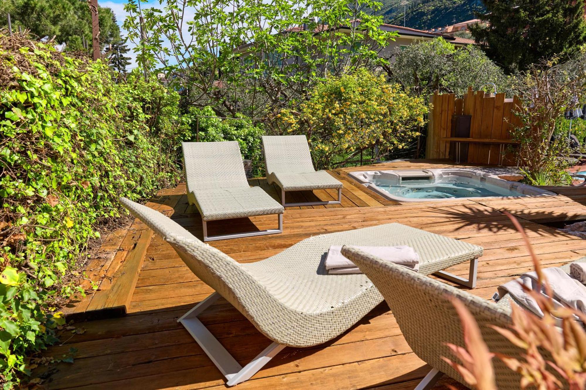 Ambienthotel Luna Rossa Malcesine Exterior foto