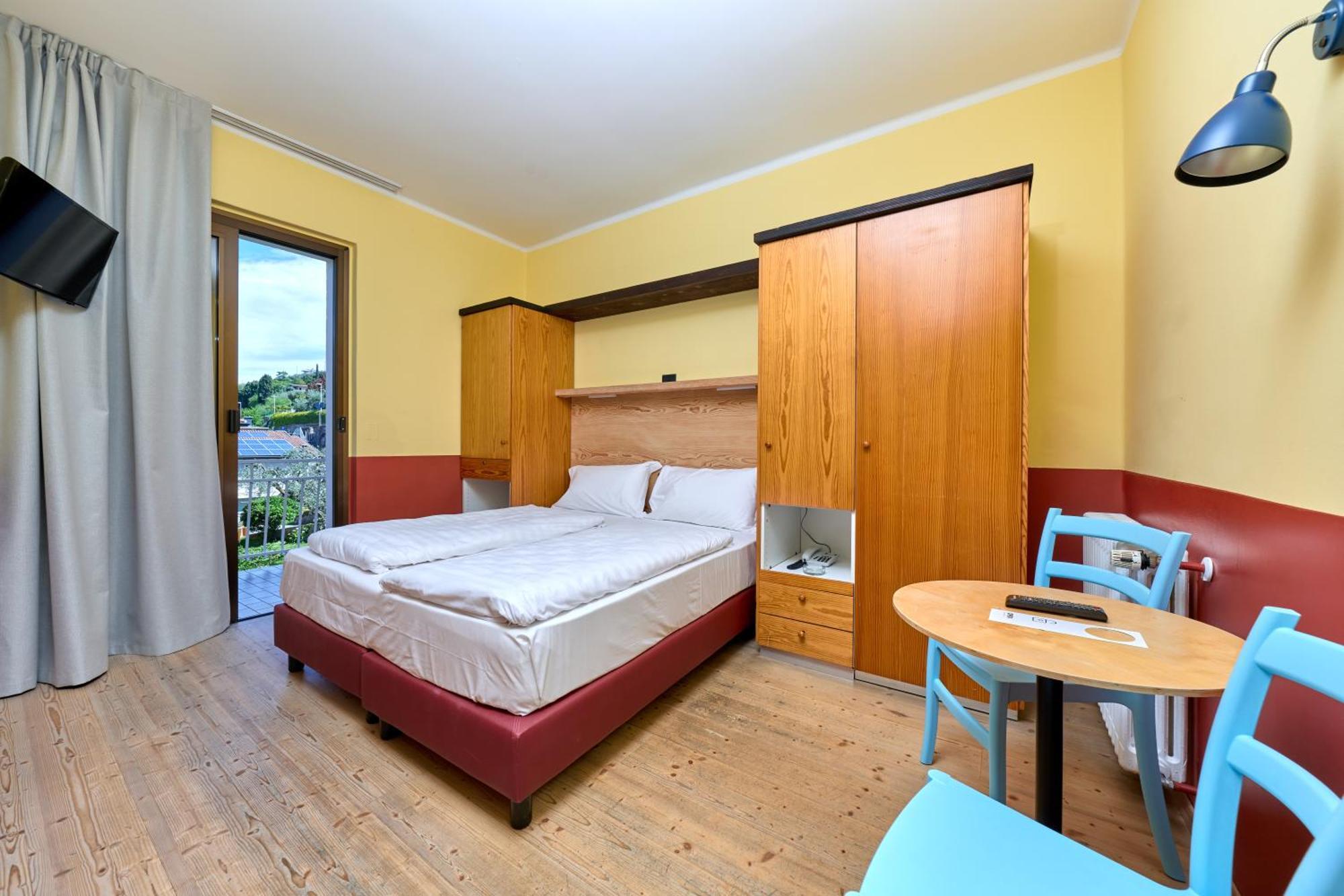 Ambienthotel Luna Rossa Malcesine Exterior foto
